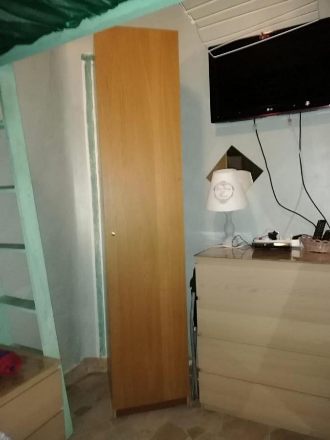 Room In Studio - Studio Nearby Central Station Antwerpia Zewnętrze zdjęcie